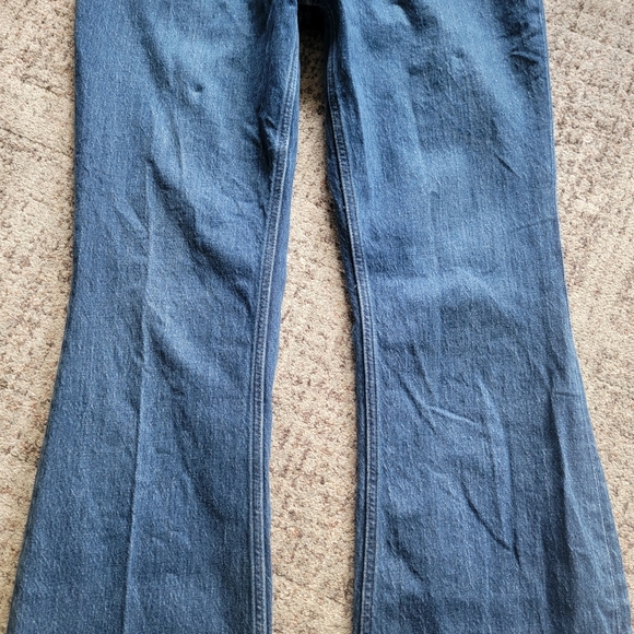A&F Curve Love The Vintage Flare High Rise Jeans Raw Hem Size 29 Tall - Picture 6 of 15